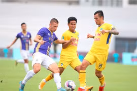 Văn Toàn ghi bàn, Hoàng Anh Gia Lai vẫn thua 2 - 4 Hà Nội FC