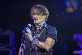 Hậu kiện tụng, Johnny Depp không trở lại diễn xuất, sẽ ra mắt album âm nhạc