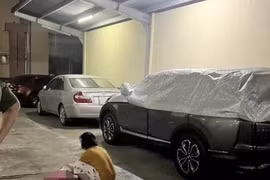 Điều tra vụ cô gái trẻ rơi từ tầng cao chung cư ở TP.HCM