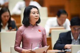 Thao túng chứng khoán: Đưa cả người nhà, người thân tín cùng "phạm tội"