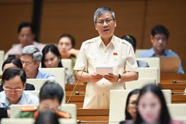 "Tham nhũng vặt" đã làm chùn bước các nhà đầu tư, xói mòn lòng tin của Nhân dân