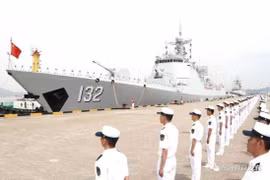 Trung Quốc cử tàu khu trục đến vùng biển Somalia để ngăn chặn cướp biển