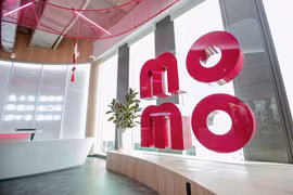 Ví điện tử Momo "thâu tóm" 49% vốn một công ty chứng khoán