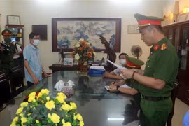 Vì sao nhiều người từng dõng dạc tuyên bố là không nhận đồng nào của Việt Á?