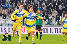 Đánh bại Sassuolo 2-1, Juventus thắp sáng hy vọng cán đích top 3