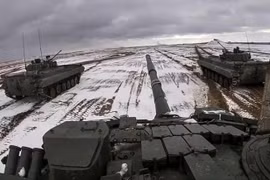 Nga đã bao vây các phía, đưa Ukraine vào thế gọng kìm