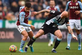 Kieran Trippier ghi điểm, Newcastle vất vả thắng Aston Villa 1-0