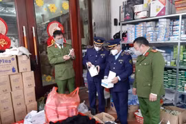 Lạng Sơn: Phát hiện 260 bộ kit test COVID-19 nhập lậu