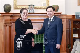 Chủ tịch Quốc hội Vương Đình Huệ hội kiến Toàn quyền New Zealand