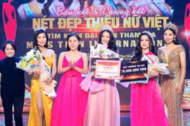 Bùi Vũ Xuân Nghi rạng rỡ trong đêm đăng quang Nét đẹp Thiếu nữ Việt 2022
