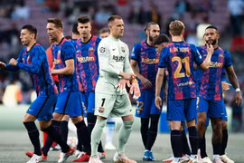 Barca bỏ túi 100 triệu euro nhờ bán tiếp tài sản