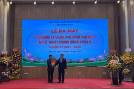 Ra mắt Hội đồng Lý luận, phê bình văn học, nghệ thuật Trung ương khóa V, nhiệm kỳ 2021 - 2026