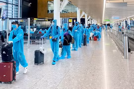 TS Nguyễn Việt Hùng: Nên sớm tuyên bố hết đại dịch COVID-19