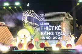Du khách hào hứng trải nghiệm Lễ hội Thiết kế Sáng tạo Hà Nội 2022