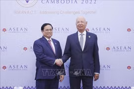 Thủ tướng Phạm Minh Chính tiếp Chủ tịch điều hành Diễn đàn Kinh tế thế giới
