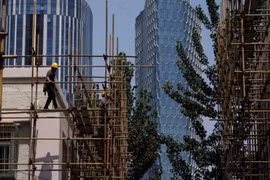 Nợ của Trung Quốc cao kỷ lục gấp 3 lần GDP