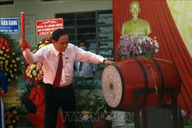 Phó Chủ tịch thường trực Quốc hội Trần Thanh Mẫn dự khai giảng năm học mới tại Kiên Giang
