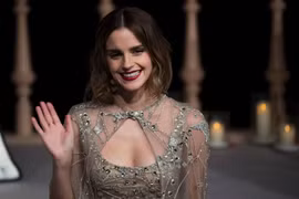 Emma Watson dính nghi vấn hẹn hò với trai đẹp ở Italia