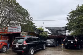 Giá rửa xe tăng phi mã những ngày cận Tết