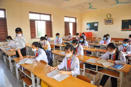 Căn cứ cấp độ dịch, sớm đưa học sinh trở lại trường