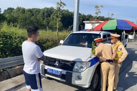 Tài xế bị giữ bằng, dùng thuốc lắc lái xe trên cao tốc đối diện khung phạt 46 triệu đồng