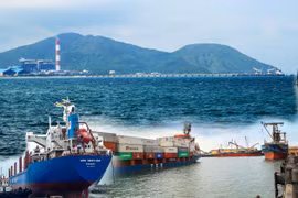 Sức xuân Vũng Áng