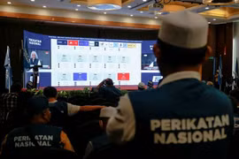 Bầu cử Malaysia: Khó thành lập chính phủ do không liên minh nào chiếm đa số