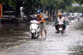 Dự báo thời tiết 21/11: Tây Nguyên và Nam Bộ tiếp tục mưa lớn