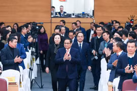 Đẩy mạnh công tác luân chuyển cán bộ, khẩn trương ban hành quy định bảo vệ cá nhân đổi mới sáng tạo
