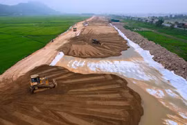 Khoảng 94% cọc giải phóng mặt bằng cao tốc Bắc - Nam giai đoạn 2 được bàn giao