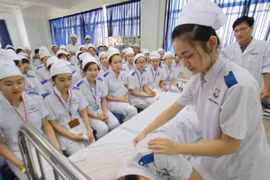 Bộ Giáo dục và Đào tạo công bố điểm sàn ngành Y, chuyên gia nói gì?