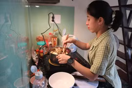 Giá nhà trọ leo thang: Đời sống sinh viên và người lao động chật vật