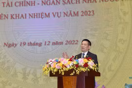 Sau 1 năm, VN-Index từ “đỉnh” đã giảm gần 30% vốn hóa