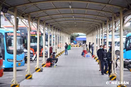 Nhà xe, doanh nghiệp vận tải khốn đốn khi giá xăng dầu liên tiếp lập đỉnh