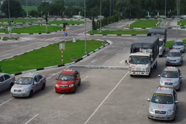 Yêu cầu tăng cường kiểm tra chất lượng các cơ sở đào tạo lái xe