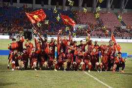 Tặng Bằng khen của Thủ tướng Chính phủ cho 305 vận động viên xuất sắc tại SEA Games 31