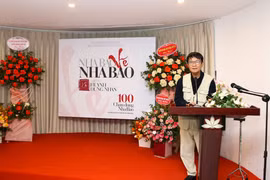 Nhà báo Huỳnh Dũng Nhân "cháy" hết mình qua từng nét vẽ