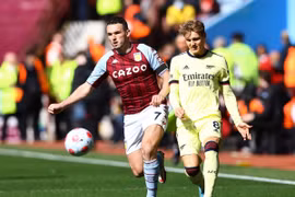 Đánh bại Aston Villa 1-0, Arsenal củng cố vị trí trong top 4 Ngoại hạng Anh