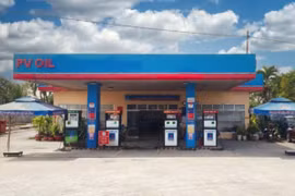 Không có chuyện cây xăng PVOIL đóng cửa, không bán hàng