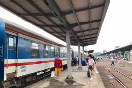 Đường sắt tăng cường chạy tàu khách tuyến Hà Nội - Đồng Hới