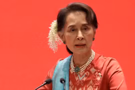 Quân đội Myanmar cho biết bà Suu Kyi bị biệt giam trong tù