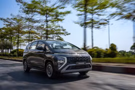 Hyundai Stargazer ra mắt tại Việt Nam, giá bán từ 575 triệu đồng