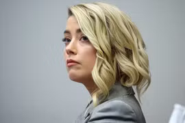 Amber Heard bị điều tra khẩn