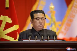 Triều Tiên cho biết nhà lãnh đạo Kim Jong Un đã tham dự vụ thử tên lửa siêu thanh