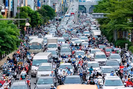 Tiêu điểm: Đề xuất thu phí ôtô vào nội đô: Chưa khả thi, lo phản tác dụng