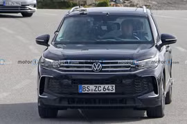 Volkswagen Tiguan thế hệ mới lộ diện