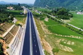 Dừng đầu tư xây dựng cao tốc Hòa Bình - Mộc Châu theo hình thức đối tác công tư
