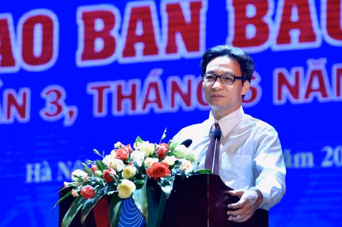 Phó Thủ tướng Vũ Đức Đam chia sẻ những khó khăn, thách thức, áp lực đối với đội ngũ những người làm báo trong giai đoạn hiện nay. Ảnh: VGP/Nhật Bắc