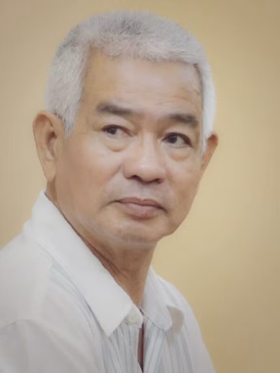 Nhà báo Hoàng Thiềng.