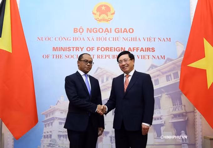 Phó Thủ tướng, Bộ trưởng Ngoại giao Phạm Bình Minh và Bộ trưởng Ngoại giao và Hợp tác Timor-Leste Dionisio Babo Soares. Ảnh: VGP